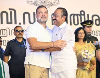 വി.ഡി. സതീശന്റെ സത്യപ്രതിജ്ഞാ ചടങ്ങ്